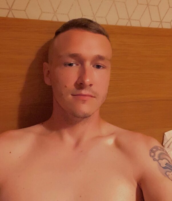 Elychav90 (@elychav90), OnlyFans creator