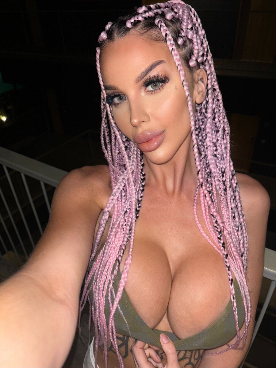 Elyssarose (@elyssarose), OnlyFans creator