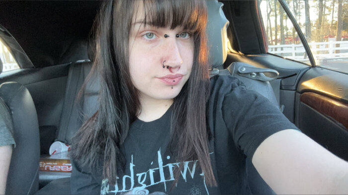 Em0kittyzoe (@em0kittyzoe), OnlyFans creator