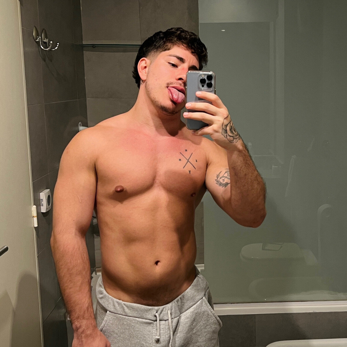Emanuelxx (@emanuelxx), OnlyFans creator