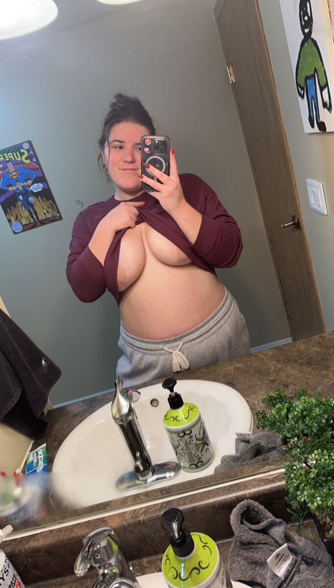Embug93 (@embug93), OnlyFans creator