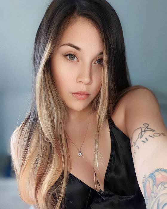 Emeraldeyes00 (@emeraldeyes00), OnlyFans creator