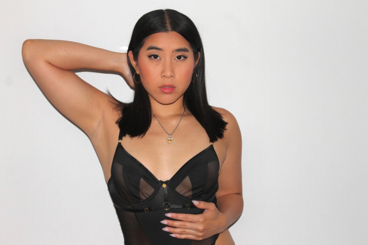 Emeraldlovesx (@emeraldlovesx), OnlyFans creator