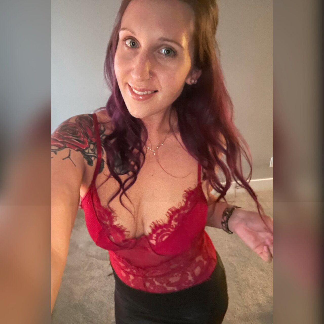 Emieroux (@emie_roux), OnlyFans creator