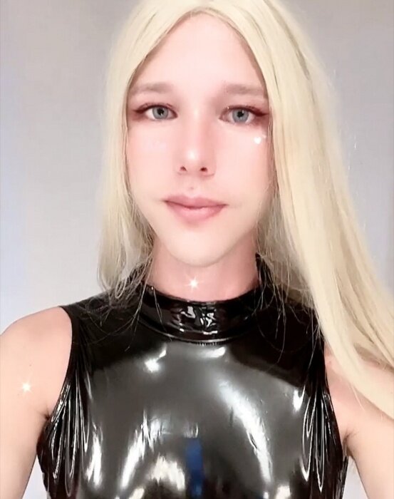 Emiliaxsweden (@emiliaxsweden), OnlyFans creator