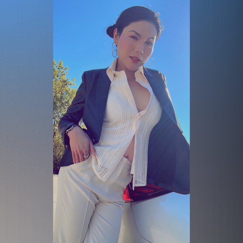 Emilybunietsfree (@emilybunietsfree), OnlyFans creator