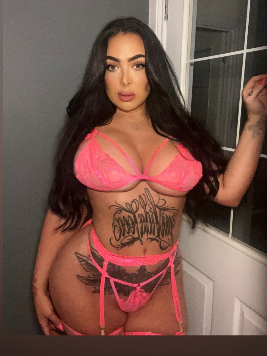 Emilynudess (@emilynudess), OnlyFans creator