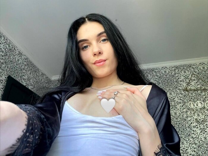 Emilypeachez (@emilypeachez), OnlyFans creator