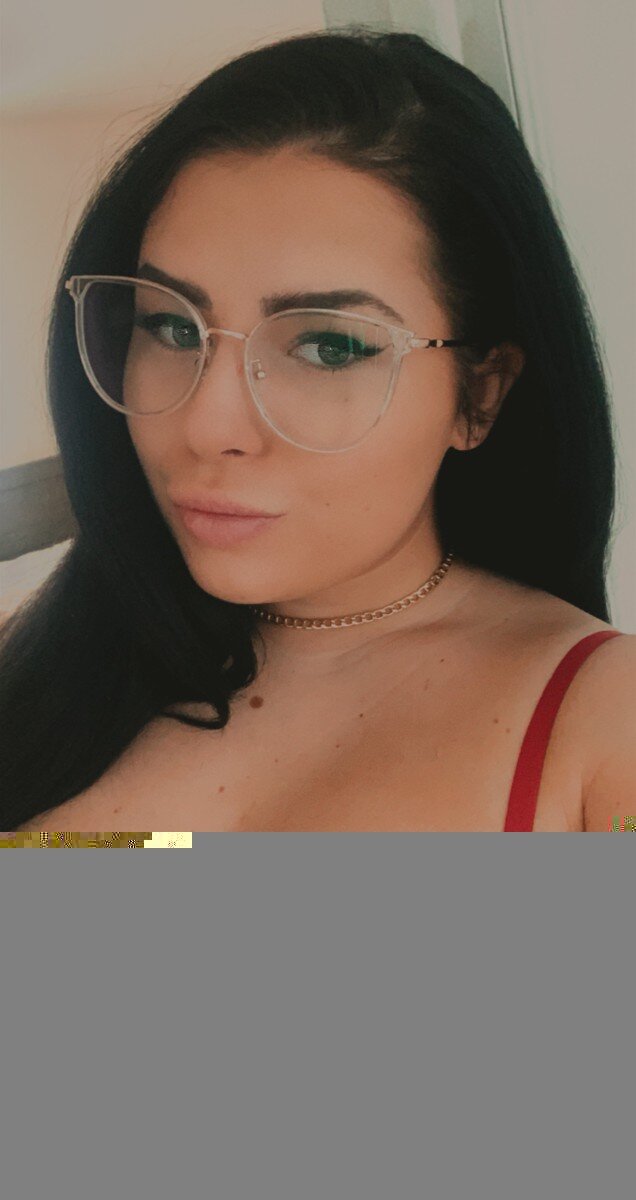 Emmaaa88 (@emmaaa88), OnlyFans creator