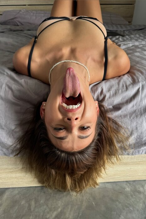 Emmabaily (@emmabaily), OnlyFans creator