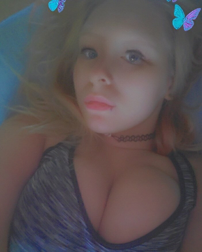 Emokitty720 (@emokitty720), OnlyFans creator