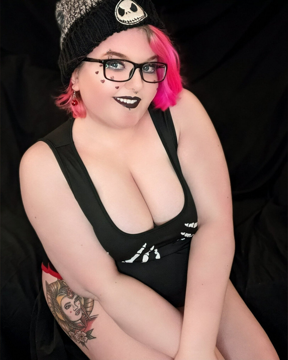 Emopink (@emopink), OnlyFans creator