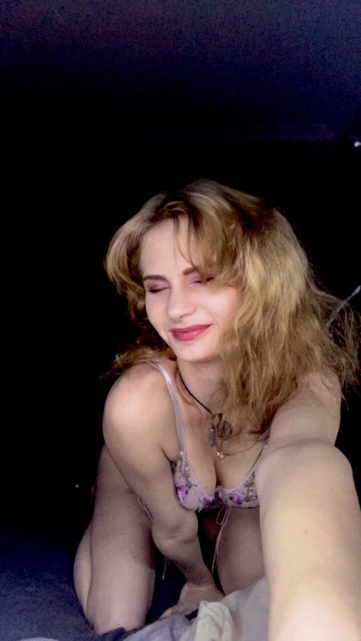 Empressaries (@empress_aries), OnlyFans creator