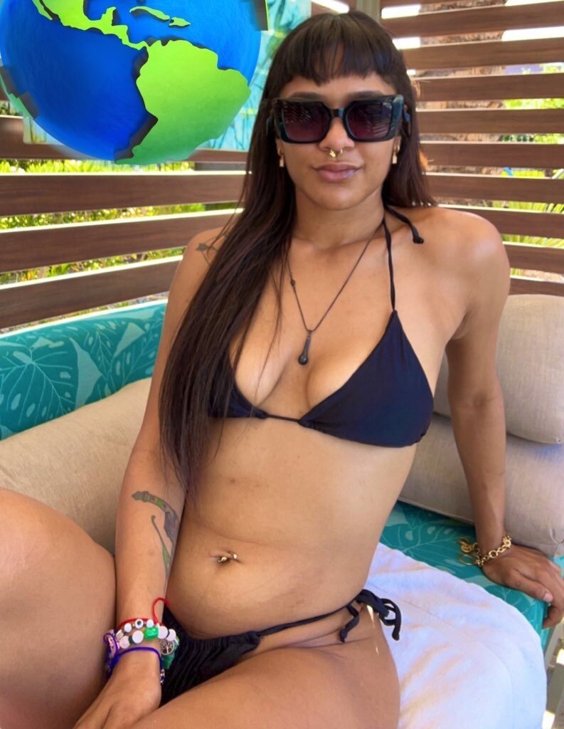 Empressrhia (@empressrhia), OnlyFans creator