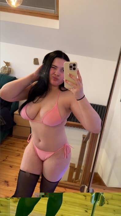 Emsjayne (@emsjayne), OnlyFans creator