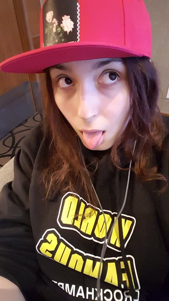 Emuchaton (@emuchaton), OnlyFans creator