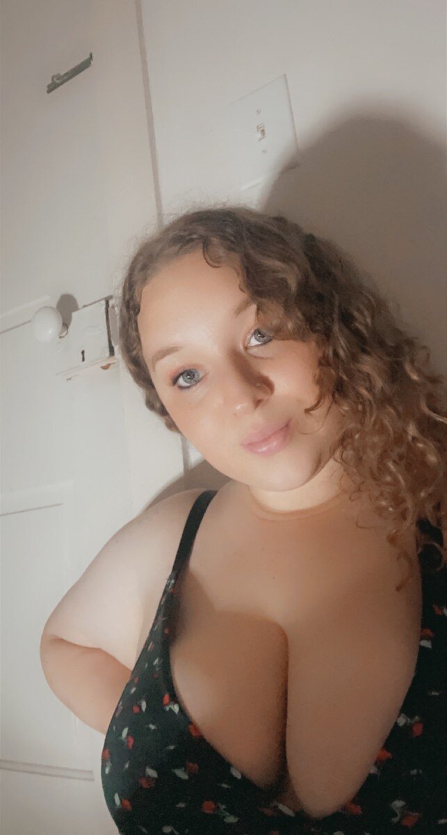 Emvixen (@emvixen), OnlyFans creator