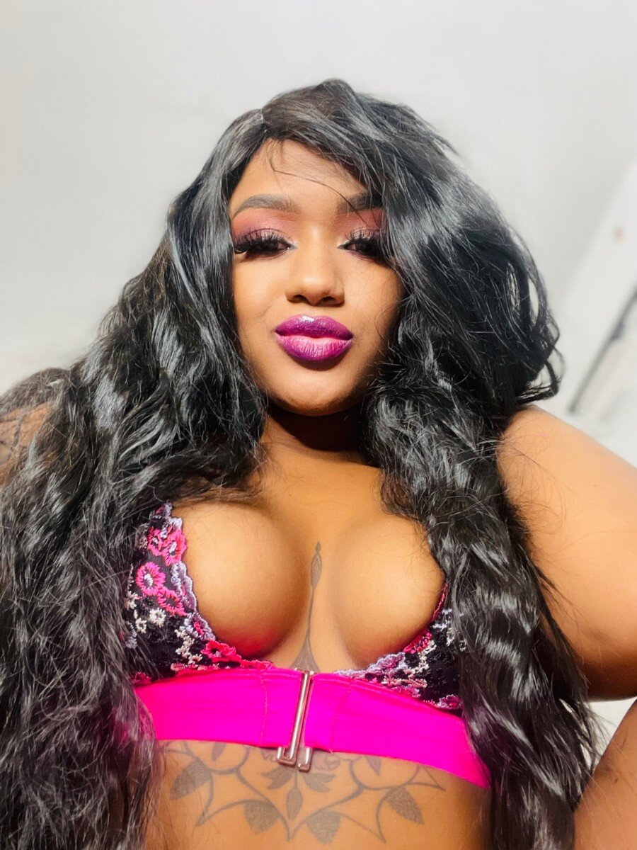 Emyrys (@emy_rys), OnlyFans creator