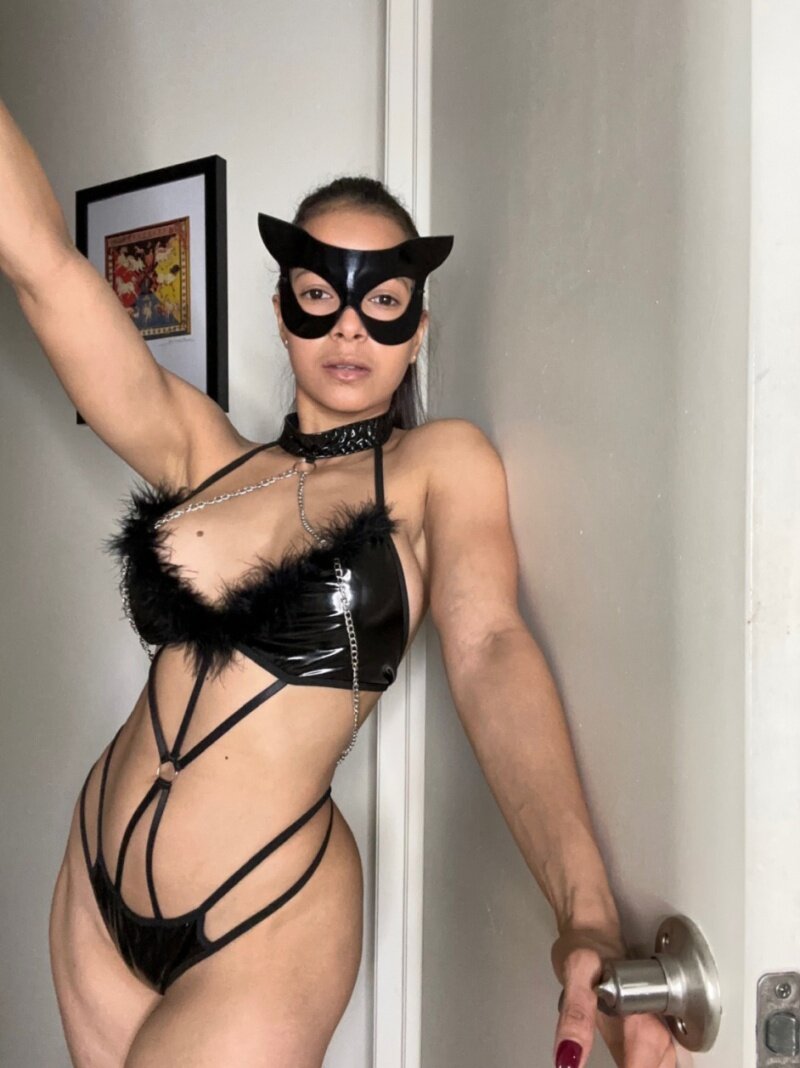 Emyone (@emyone), OnlyFans creator