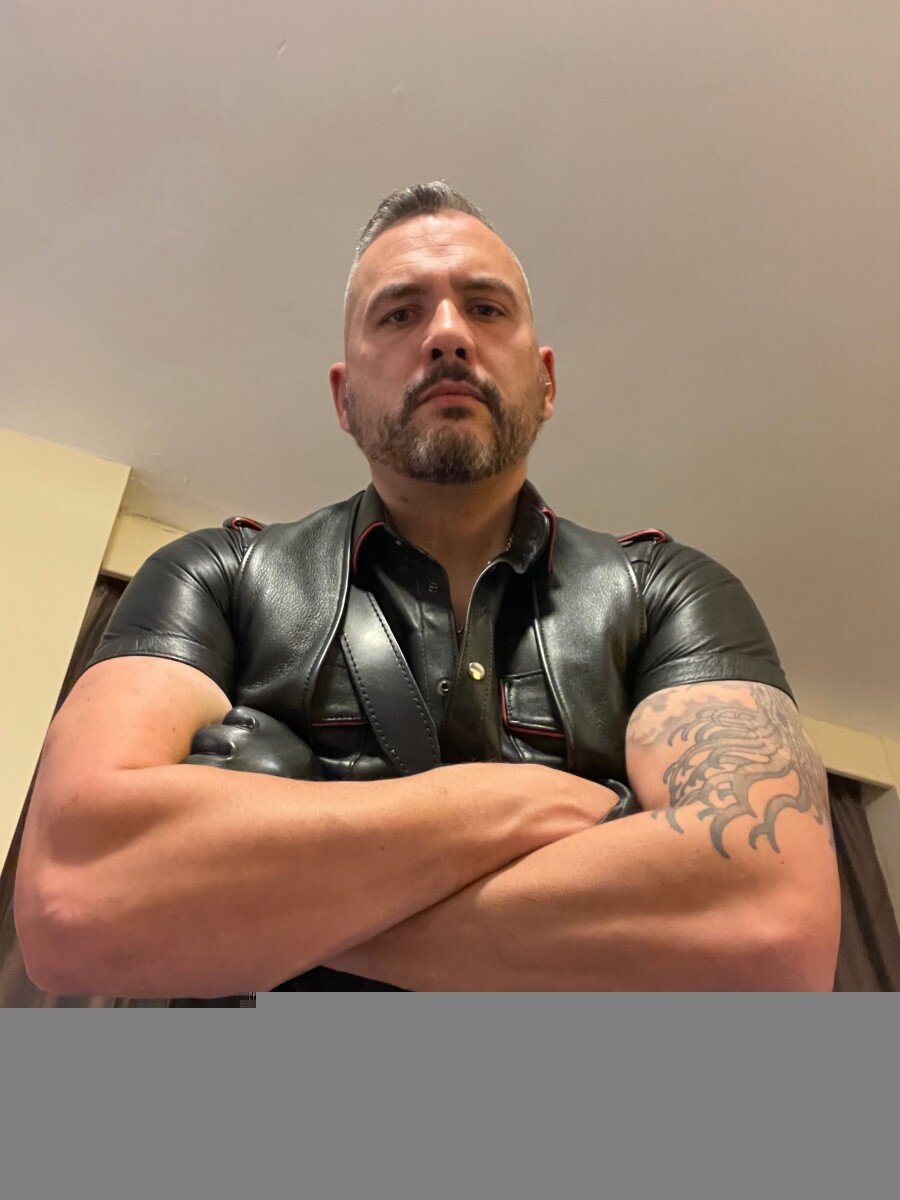 Englishleathermaster (@englishleathermaster), OnlyFans creator