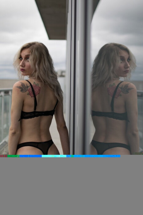 Englishr0sebud (@englishr0sebud), OnlyFans creator