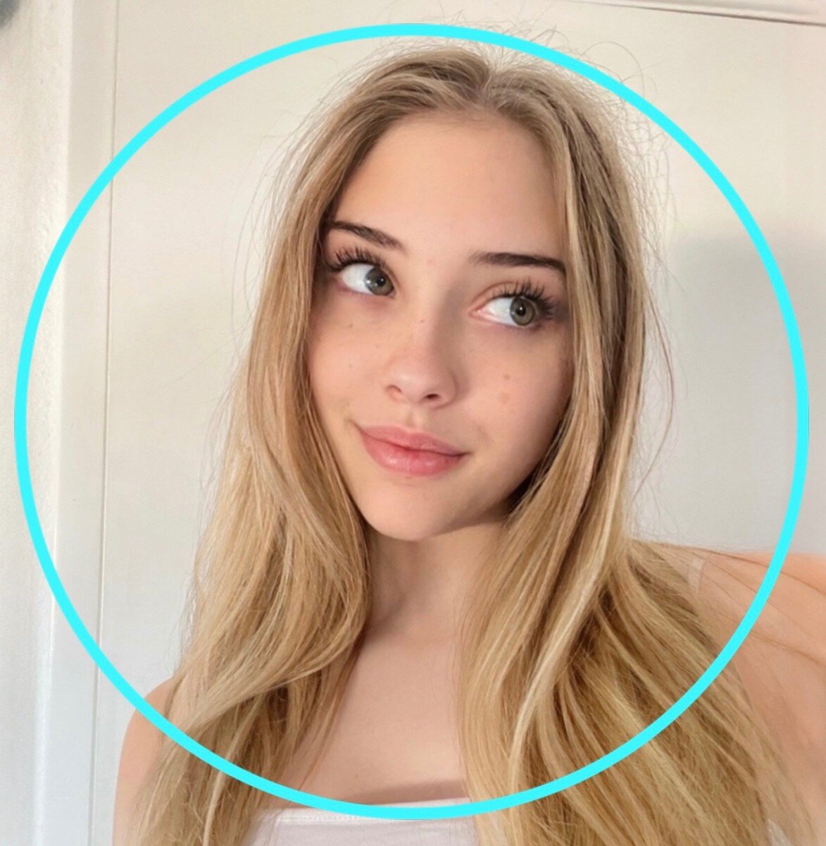 Enya4u (@enya4u), OnlyFans creator