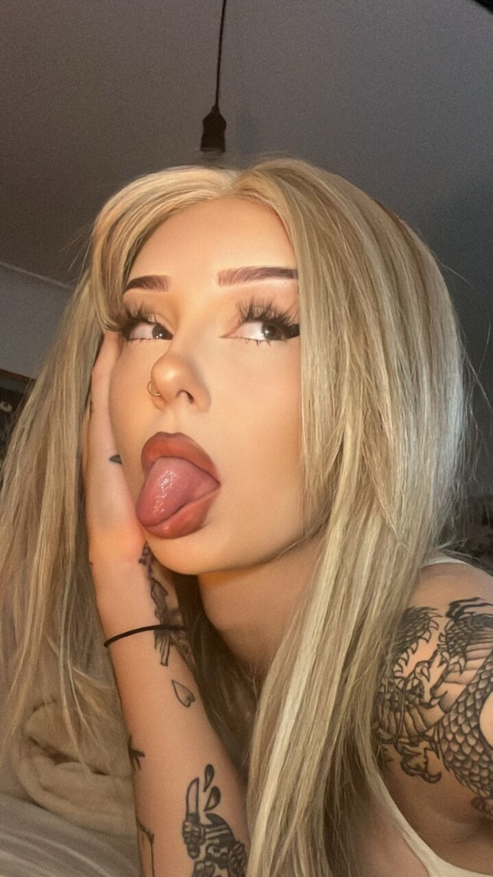 Erinrosa (@erinrosa), OnlyFans creator