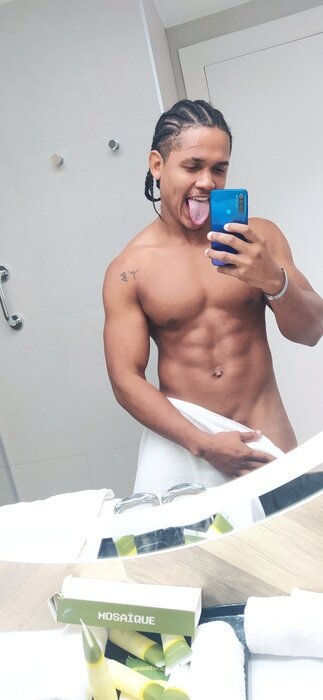Erossexxx (@erossexxx), OnlyFans creator