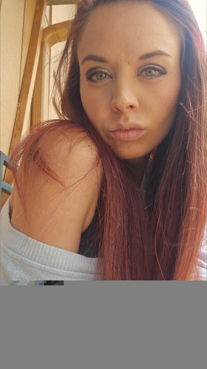 Eskimochic87 (@eskimochic87), OnlyFans creator