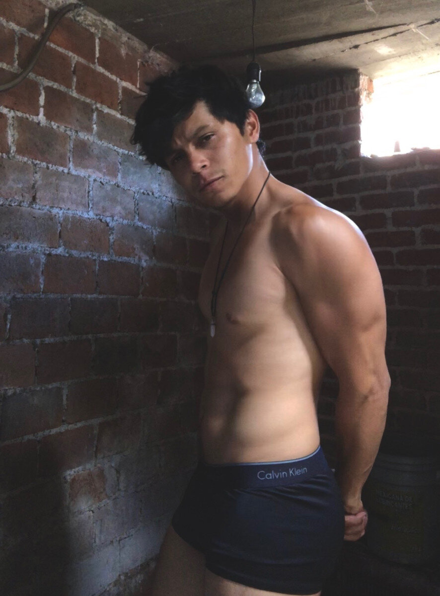 Essarcisneros (@essarcisneros), OnlyFans creator