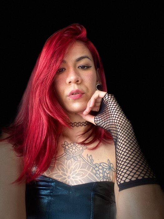 Esthrellitaxx (@esthrellitaxx), OnlyFans creator