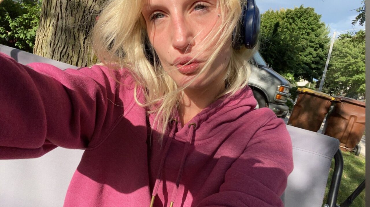 Eurninit (@eurninit), OnlyFans creator