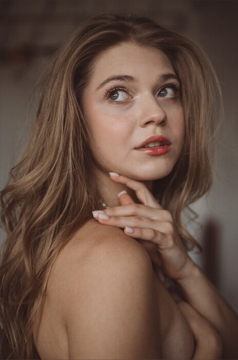 using (@eva_blunt), OnlyFans creator