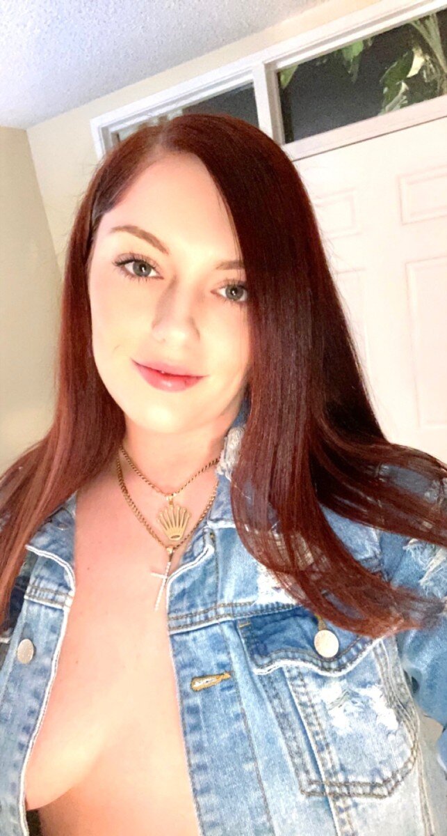 Evamarie3333 (@evamarie3333), OnlyFans creator