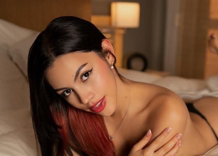Eva (@evapink), OnlyFans creator