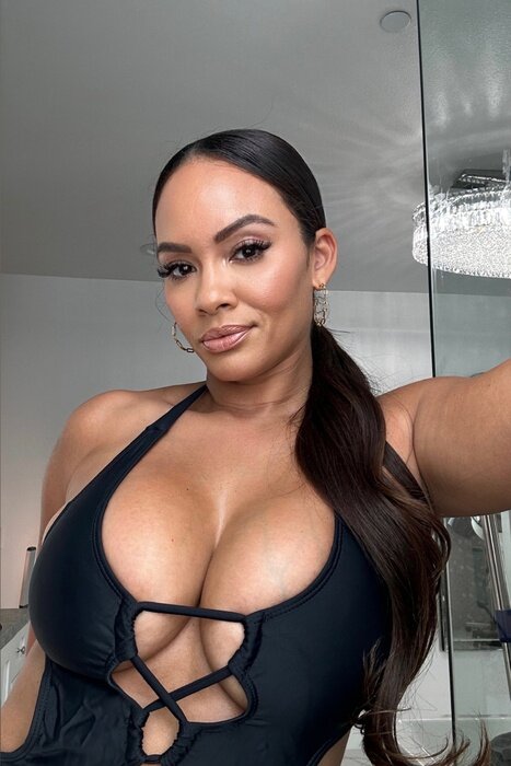 Evelynlozadafree (@evelynlozadafree), OnlyFans creator