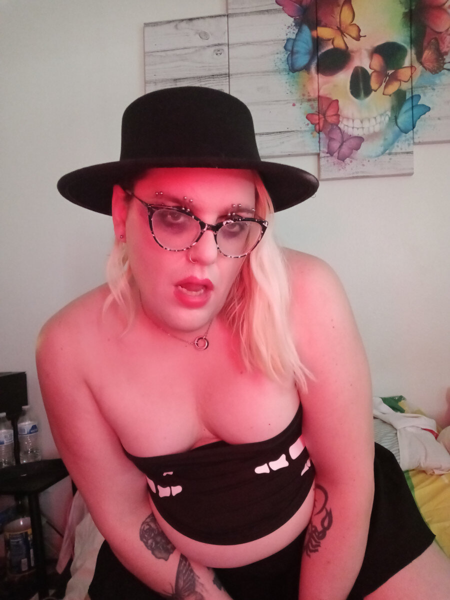 Evilallycat (@evilallycat), OnlyFans creator