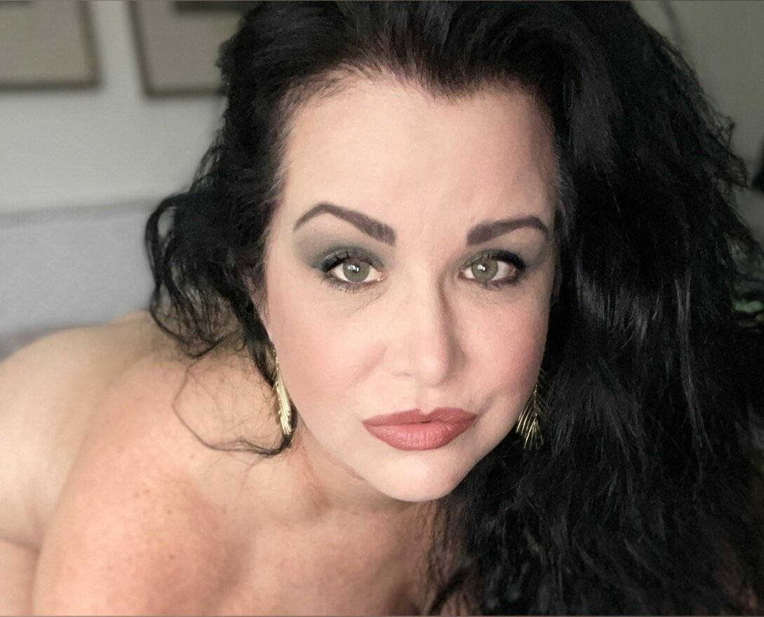 Evparrish (@evparrish), OnlyFans creator