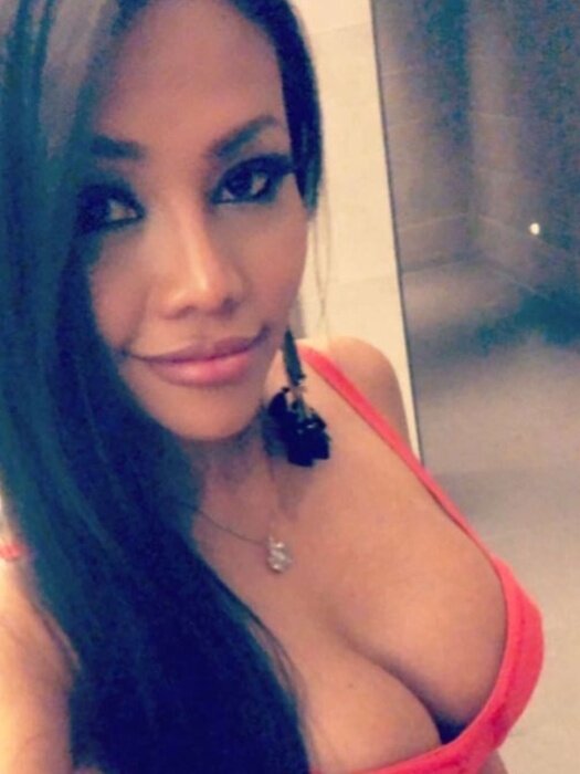 Exoticbellabee (@exotic.bella.bee), OnlyFans creator