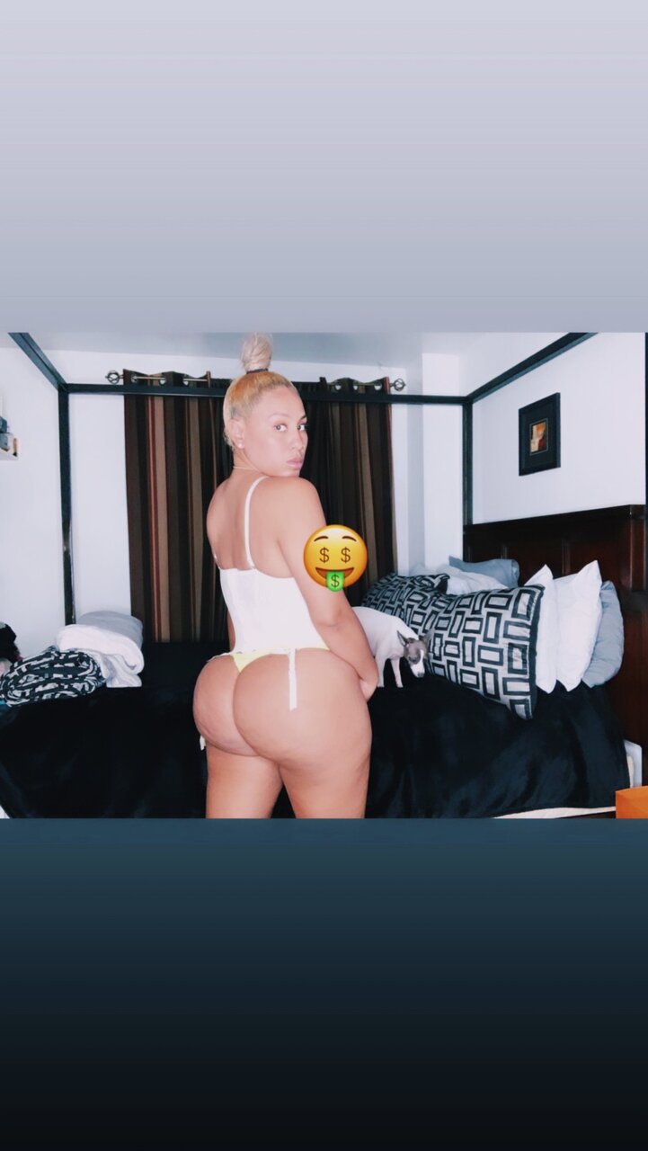 Expertamala (@expertamala), OnlyFans creator