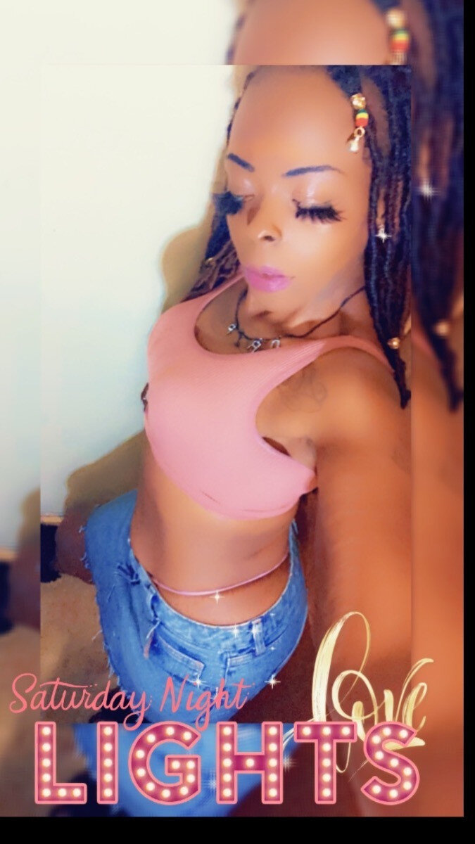 Exxoticbeautii (@exxoticbeautii), OnlyFans creator