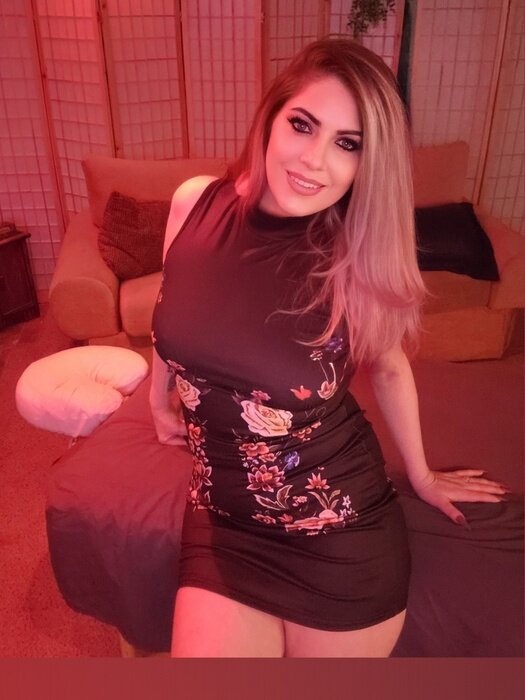 Faithislovely (@faithislovely), OnlyFans creator