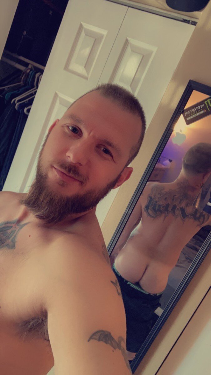 Famous17 (@famous17), OnlyFans creator