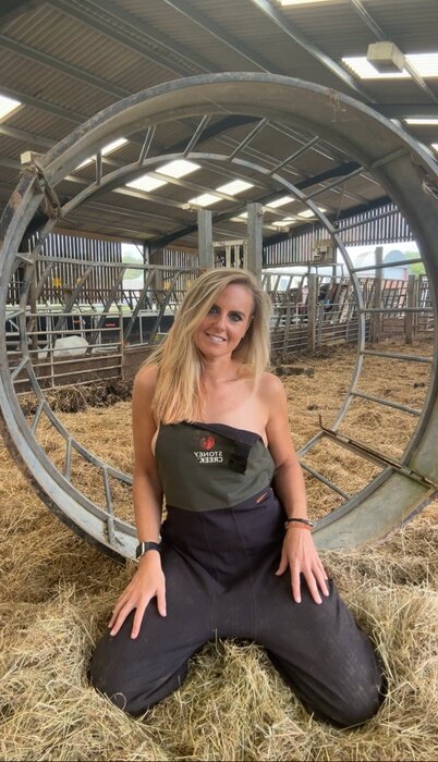 Farmerclaire (@farmerclaire), OnlyFans creator