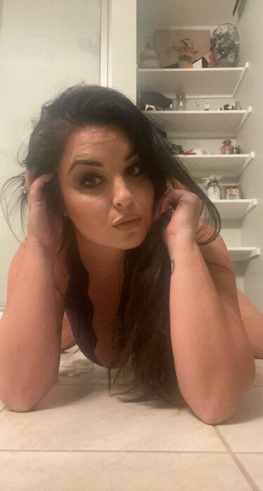 Fauxrealwife (@fauxrealwife), OnlyFans creator