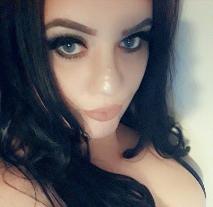 Feefeeroberts (@feefee_roberts), OnlyFans creator