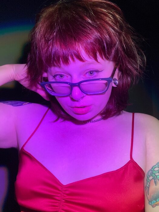 Feelmefeline (@feelmefeline), OnlyFans creator