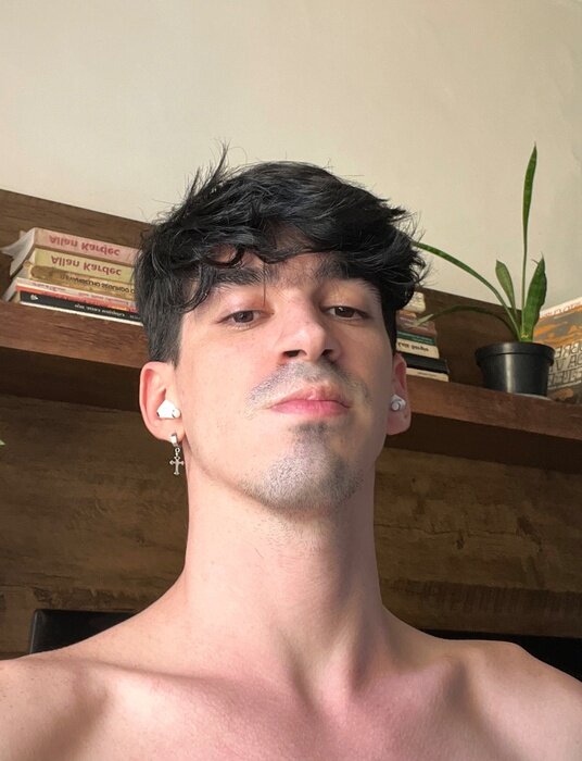 Felipeboyfeet (@felipeboyfeet), OnlyFans creator