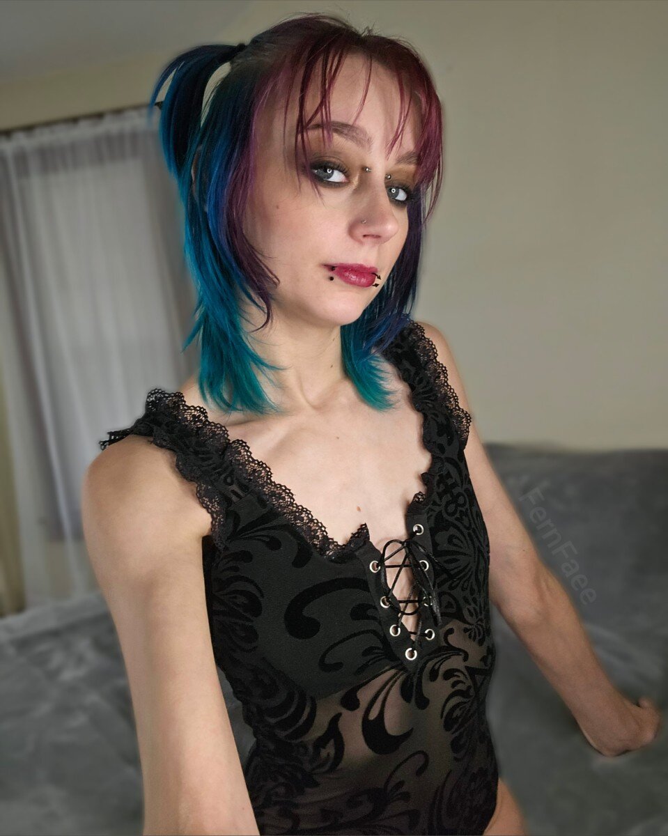 Fern (@fernfaee), OnlyFans creator
