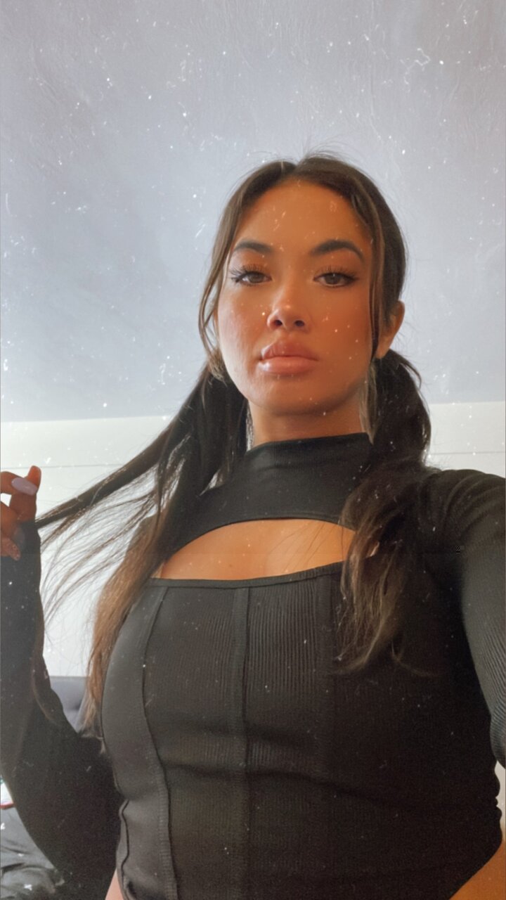 Filipina6999 (@filipina6999), OnlyFans creator